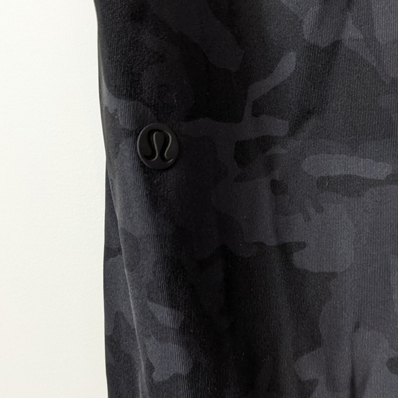 Lululemon On The Fly 7/8 Pants Size 4 incognito Camo grey - Picture 12 of 13